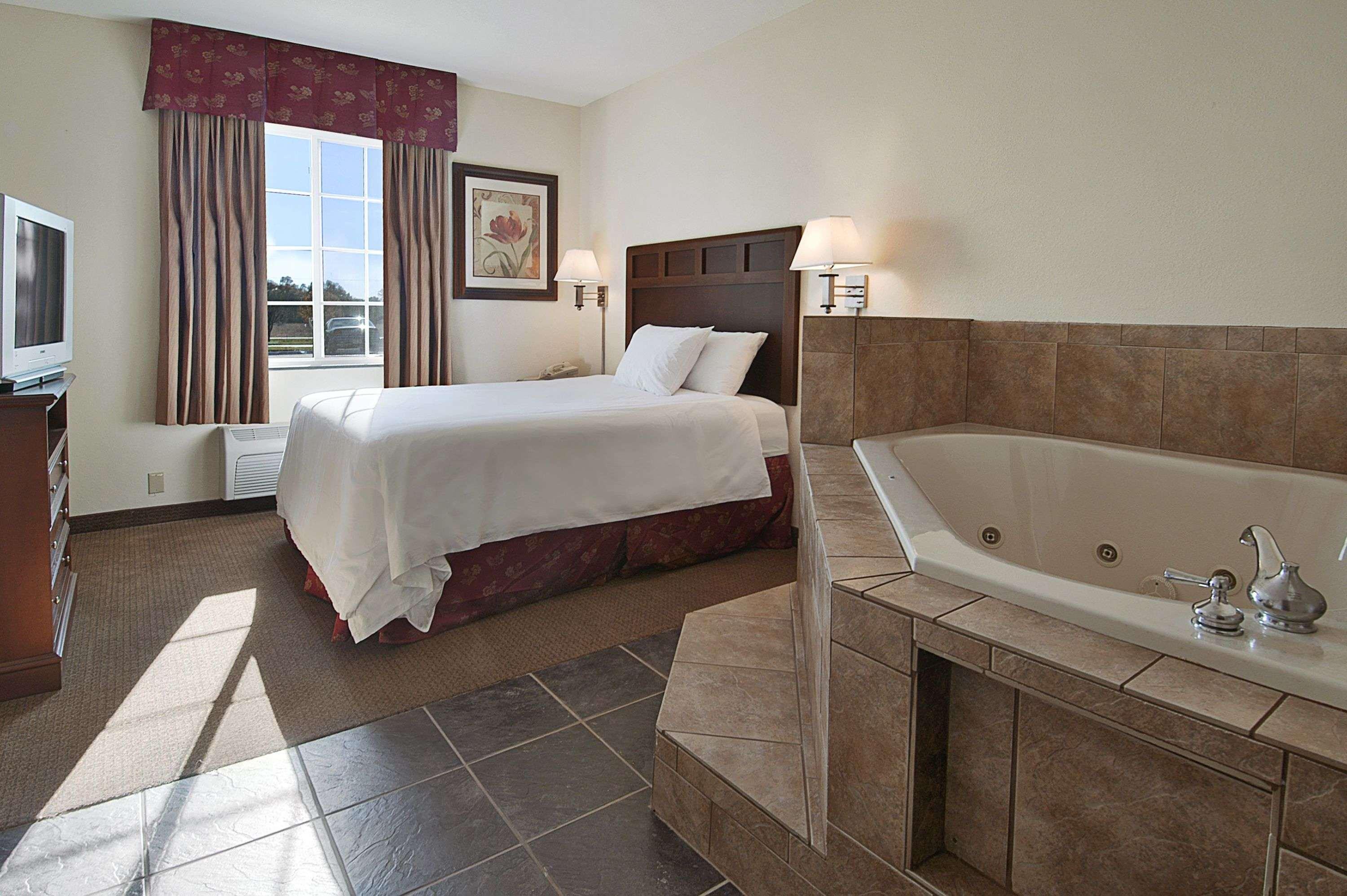 Super 8 By Wyndham Bowling Green North Δωμάτιο φωτογραφία