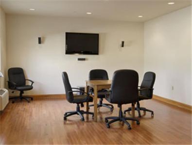 Super 8 By Wyndham Bowling Green North Ανέσεις φωτογραφία